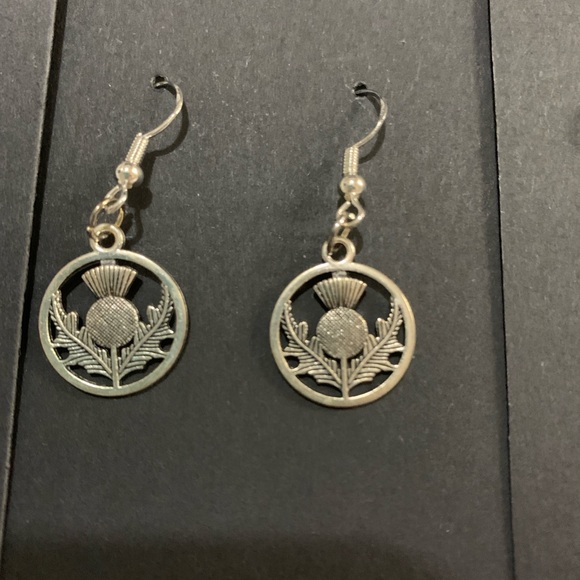 6 Pair Gold and Silver Floral Earrings - Picture 2 of 3